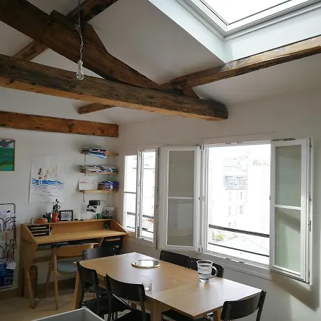 Arty Loft In Center